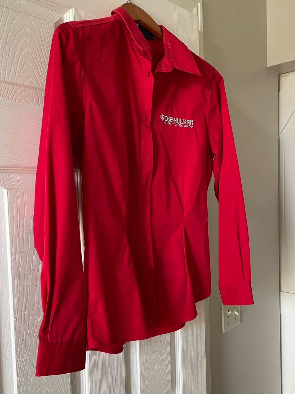 Rose-Hulman button up shirt, size M